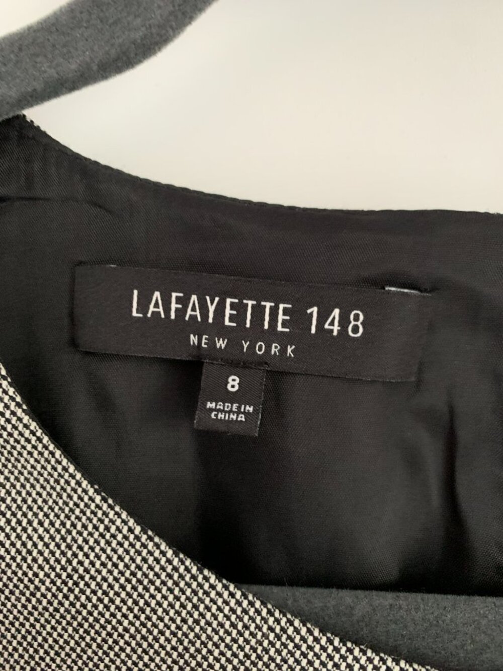 Lafayette 148 New York Virgin Wool Sheath Dress Gray Ruched Waist Career Size 8 - Picture 5 of 7